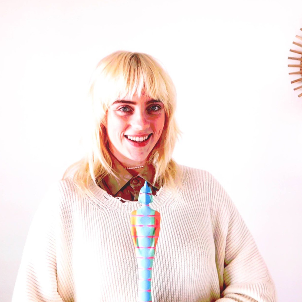 Inspirująca Billie Eilish blondynką! Wiosna i lato to czas na metamorfozę?
